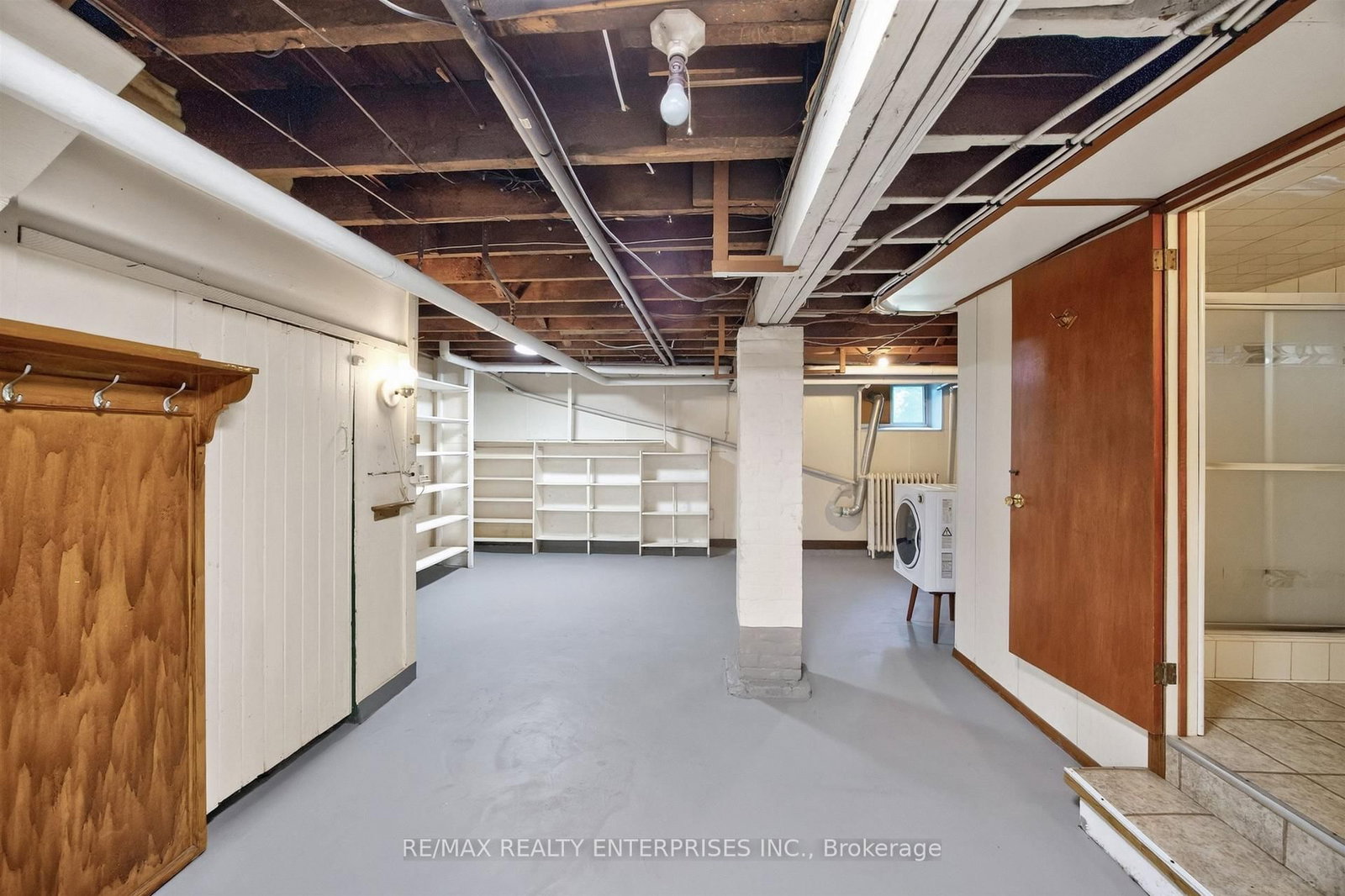 162 Mavety Street • Toronto, ON photo 43