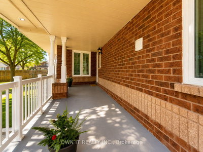137 Prairie Rose Circle, Brampton, ON, photo 4