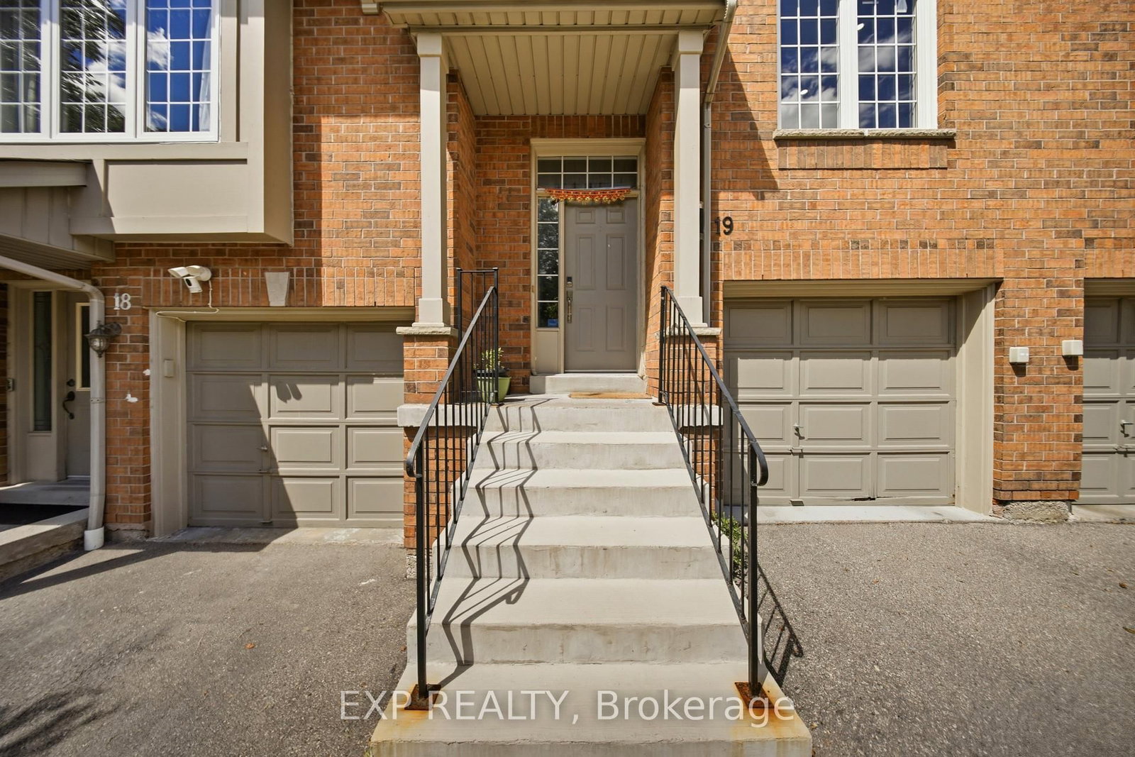 1575 South Parade Court • #19 • Mississauga, ON photo 3