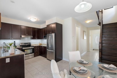 15 Antibes Drive • Brampton, ON photo 9