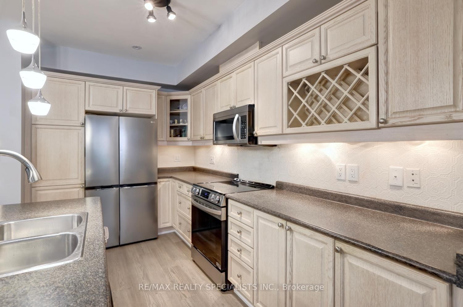 2401 Fifth Line W • #8 • Mississauga, ON photo 10