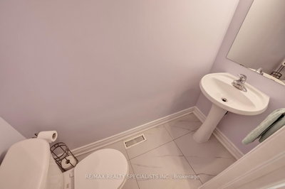 2401 5 Mississauga,ON L5K 1V9 — Photo 17