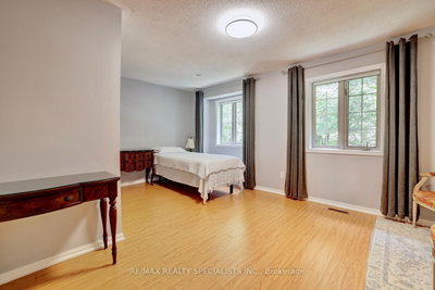 2401 5 Mississauga,ON L5K 1V9 — Photo 18