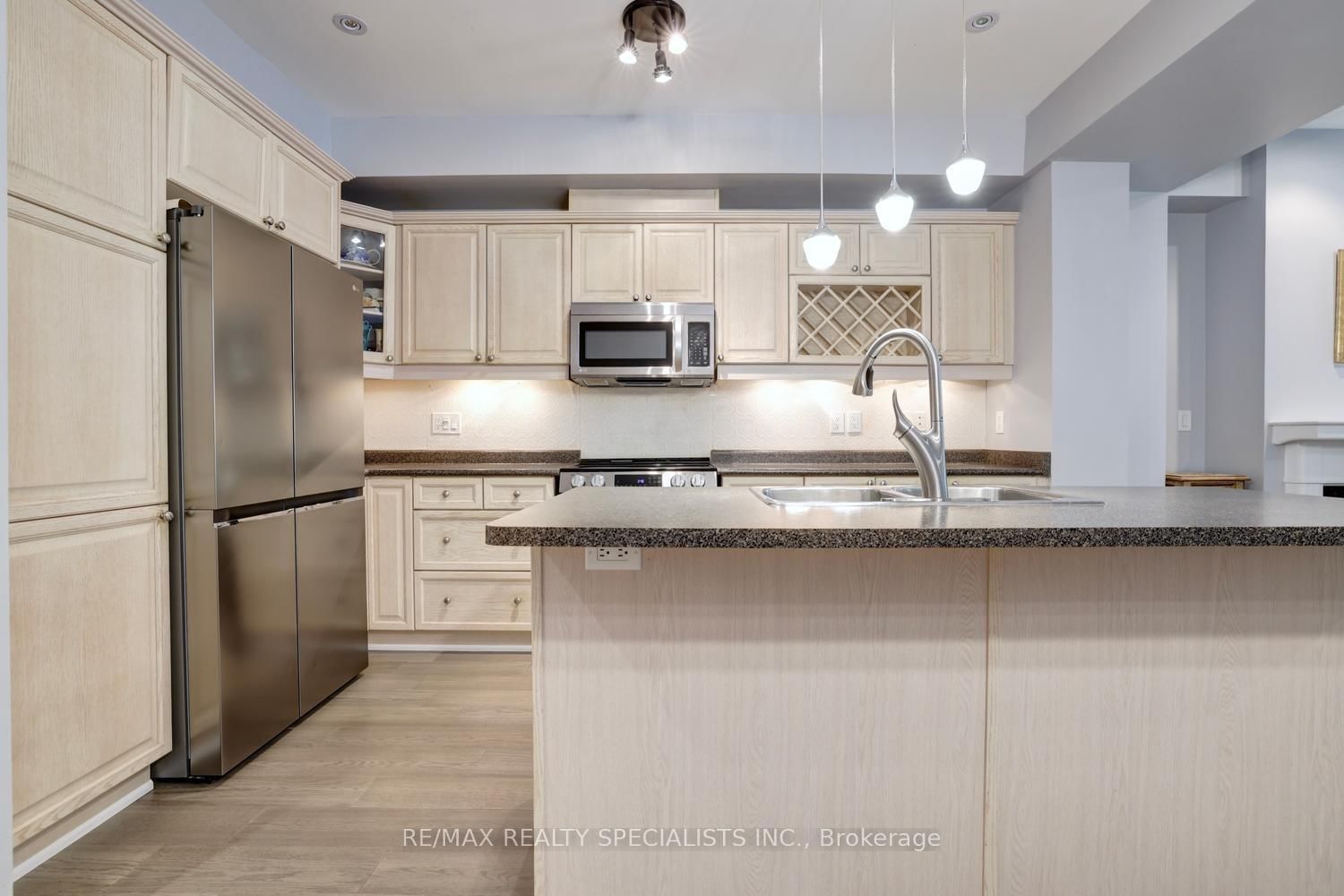 2401 Fifth Line W • #8 • Mississauga, ON photo 8