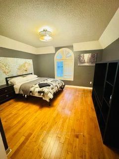 5847 Summerside Drive • Mississauga, ON photo 11