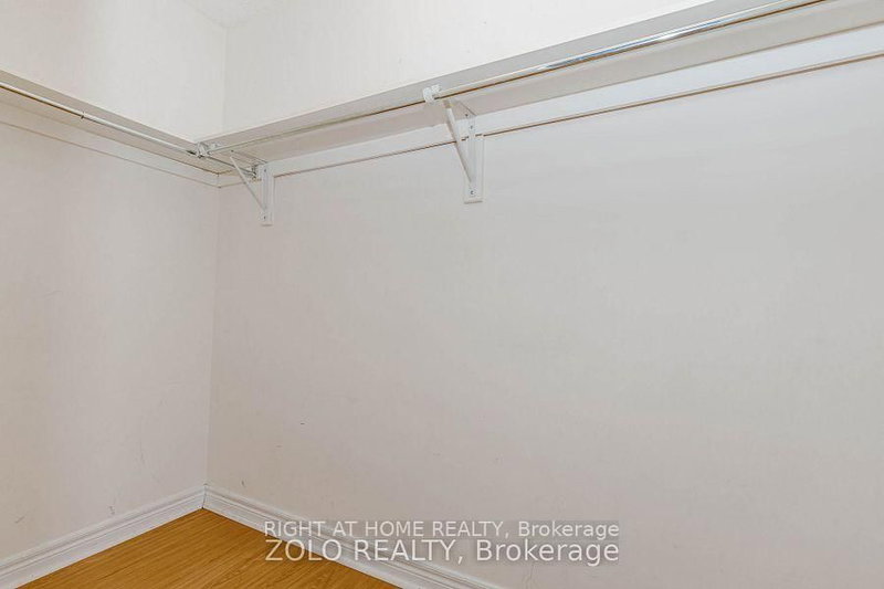 30 Tatra Brampton,ON L6Y 0K6 — Photo 16