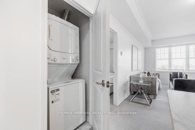 301-277 Gatwick Dr, Oakville, view 29