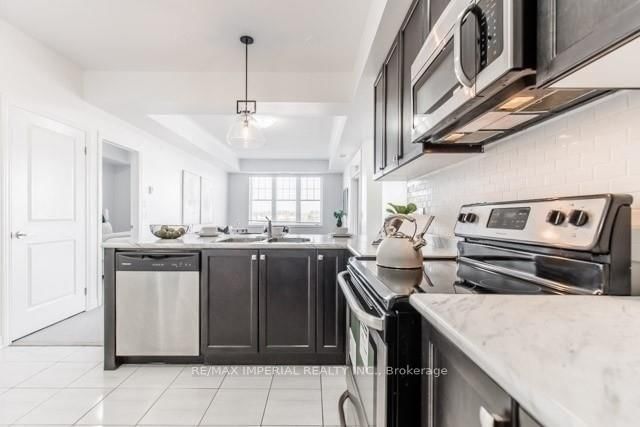 301-277 Gatwick Dr, Oakville, view 8
