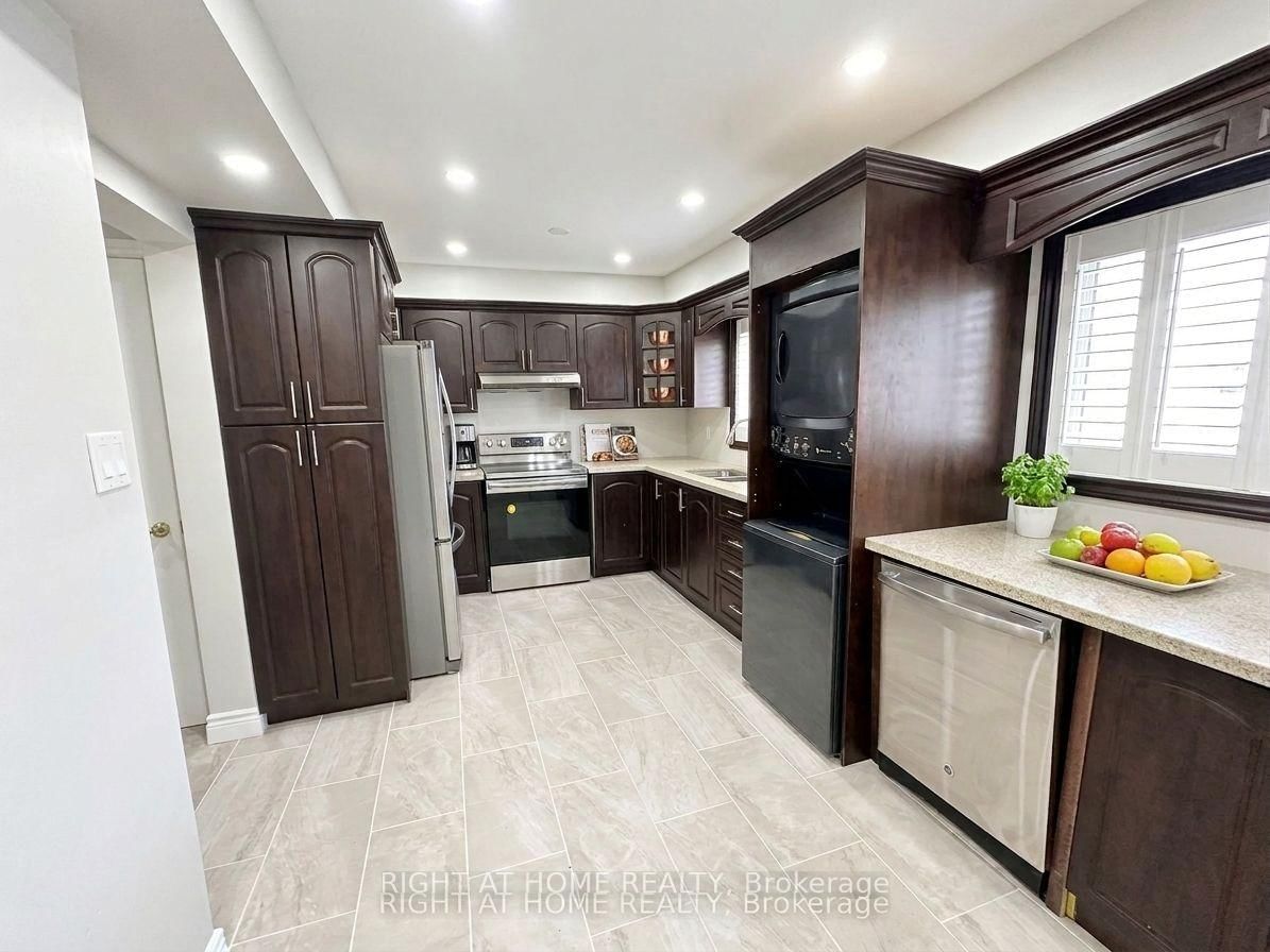 1791 Princelea Place • Mississauga, ON photo 8