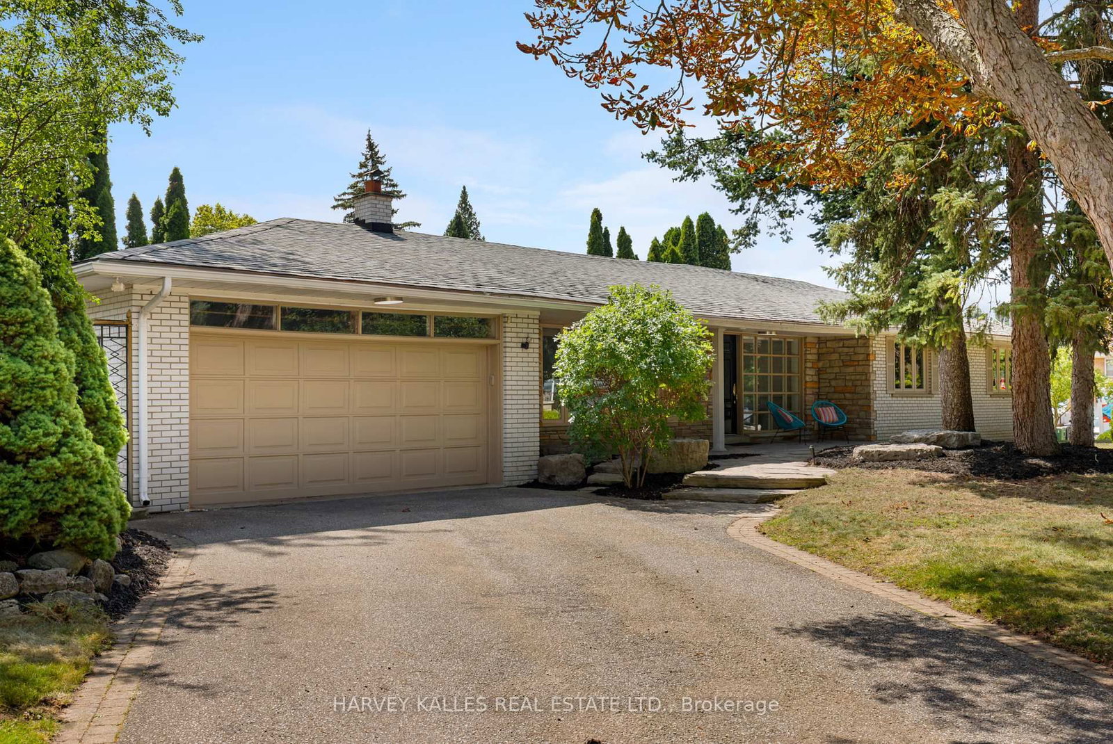 Property at 215 Edenbridge