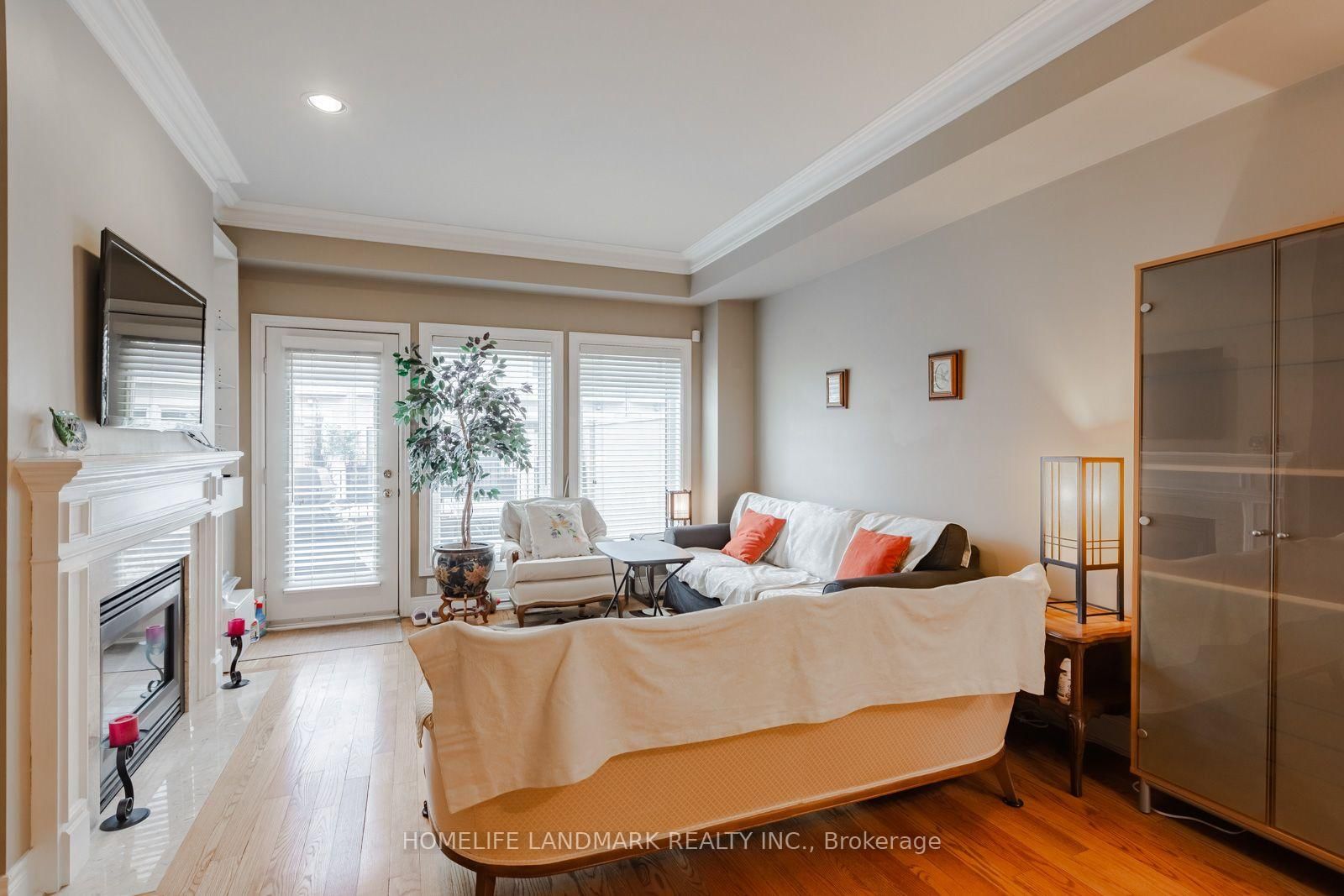 2283 Lake Shore Boulevard W • #B • Toronto, ON photo 6