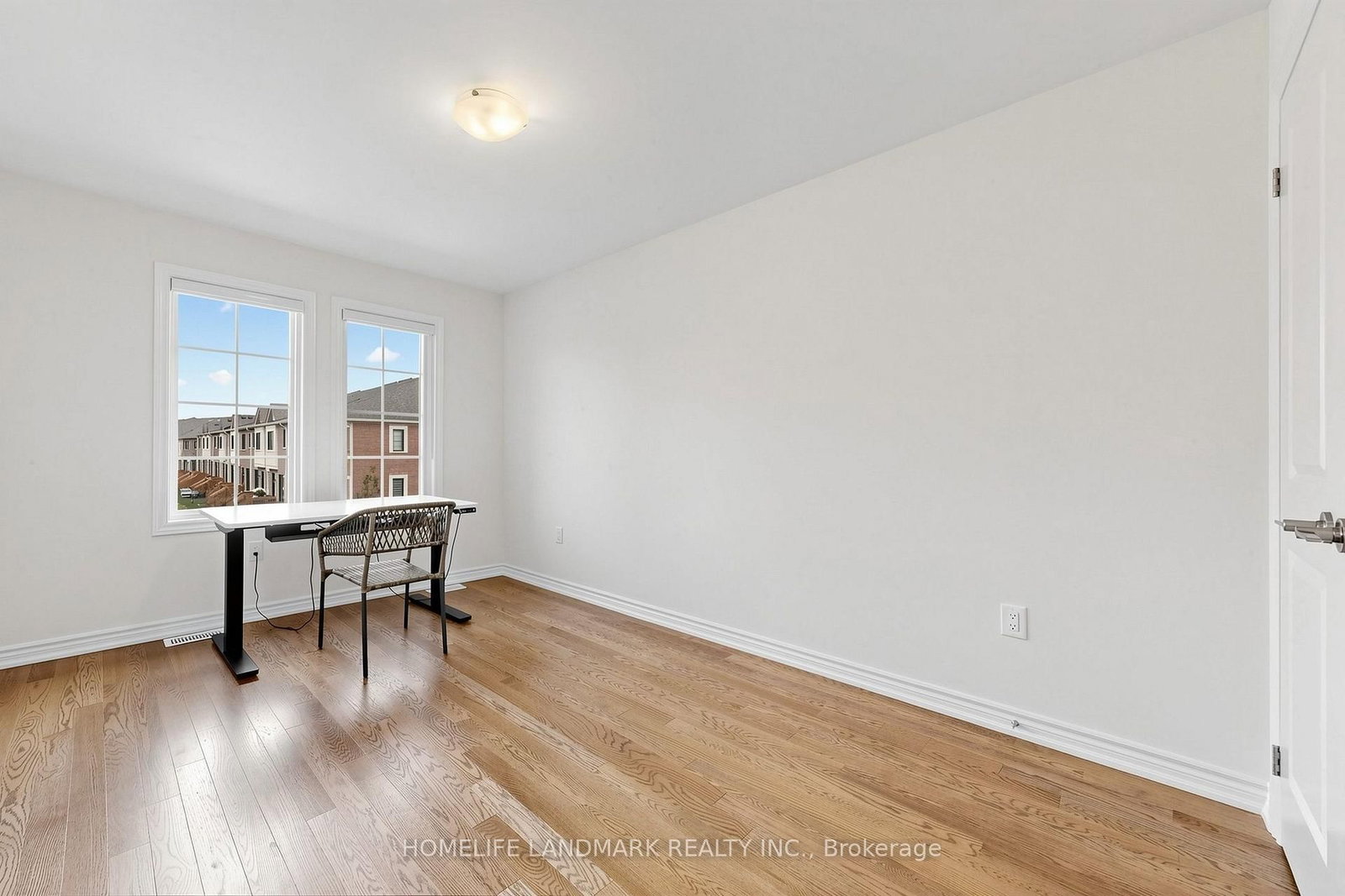 1138 Tanbark Ave, Oakville, view 18