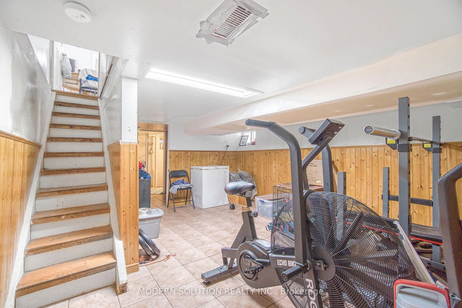 2 Rockwell Avenue • Toronto, ON photo 15