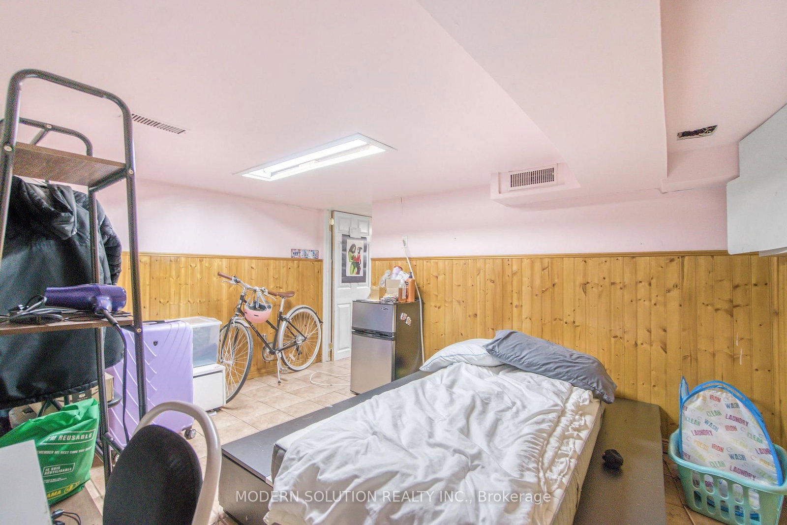 2 Rockwell Avenue • Toronto, ON photo 17