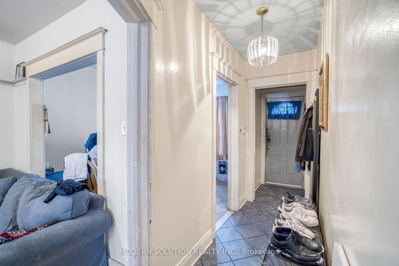 2 Rockwell Avenue • Toronto, ON photo 6