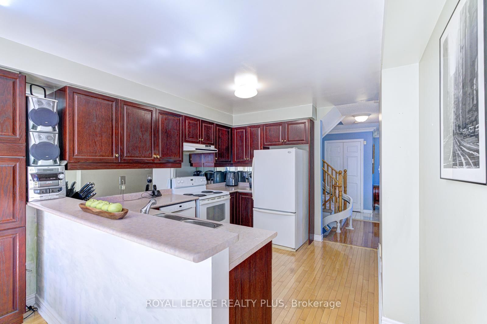 5658 Glen Erin Drive • #1 • Mississauga, ON photo 18