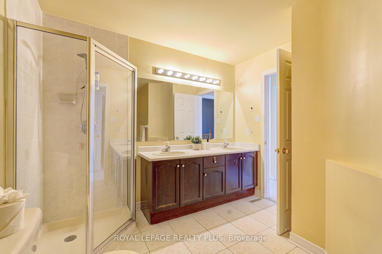 5658 Glen Erin Drive • #1 • Mississauga, ON photo 25