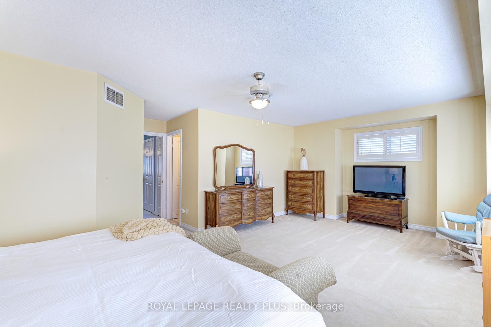 5658 Glen Erin Drive • #1 • Mississauga, ON photo 29