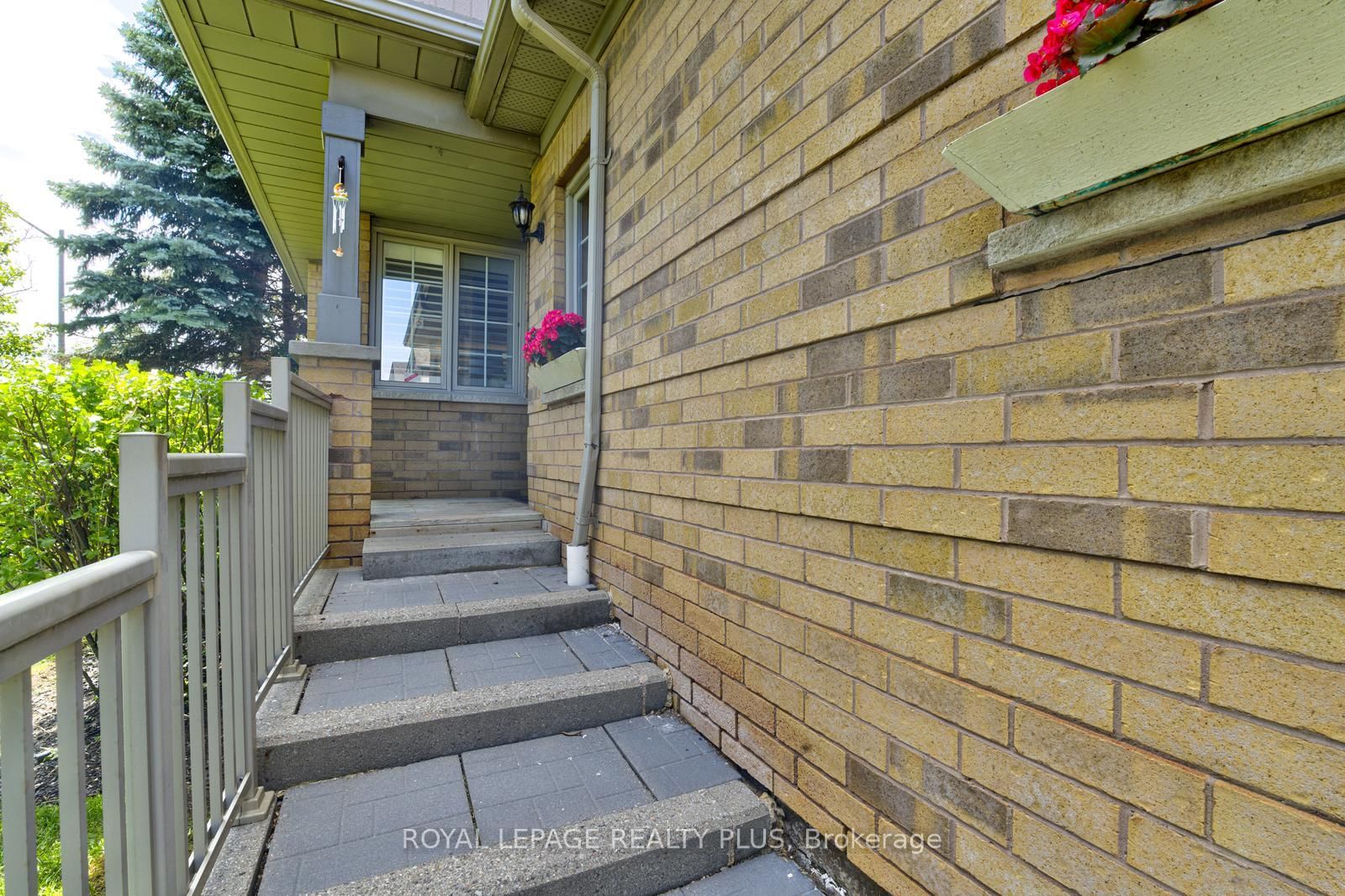 5658 Glen Erin Drive • #1 • Mississauga, ON photo 4