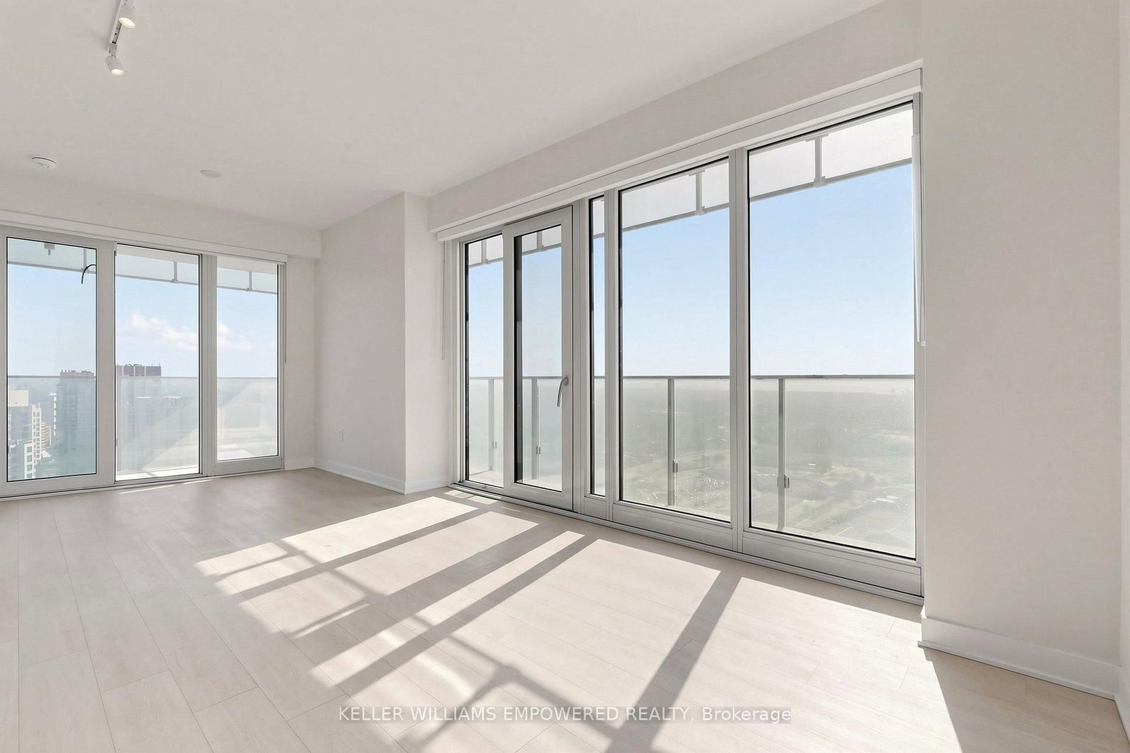 3403-3900 Confederation Pkwy, Mississauga, view 14