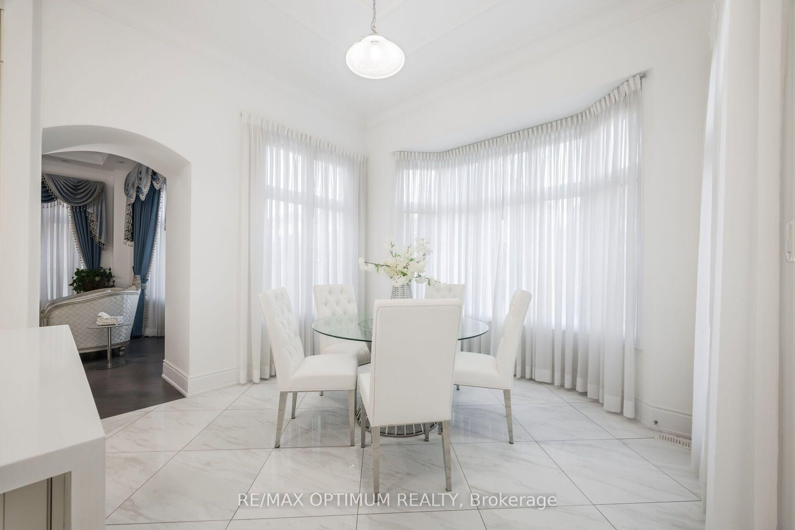 37 Elbern Markell Drive • Brampton, ON photo 13