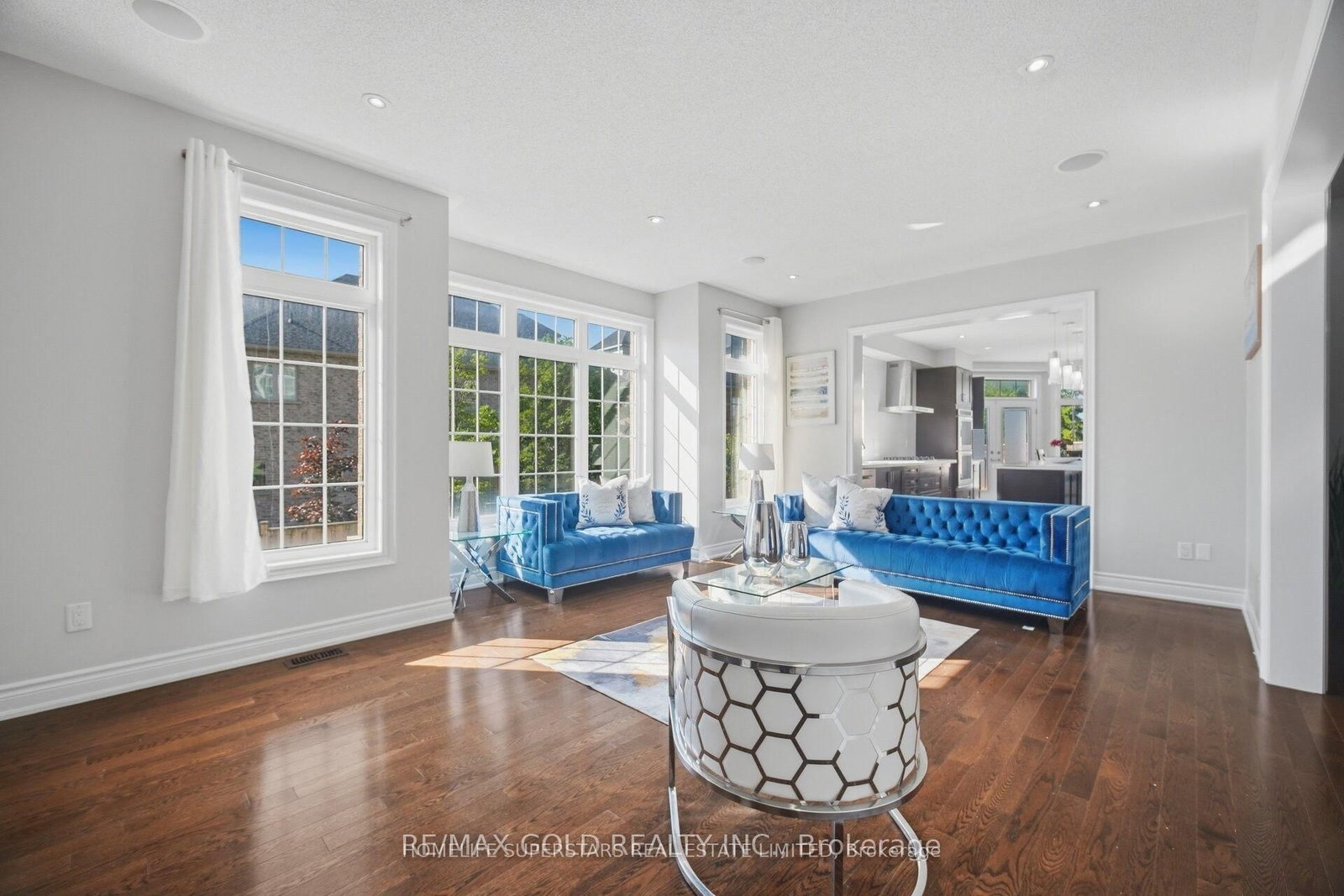 14 Ayrshire Court • Brampton, ON photo 8