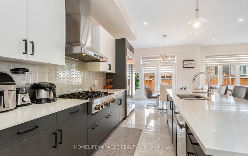 79 Mevira Oakville,ON L6H 7C5 — Photo 16