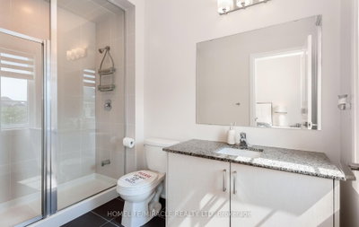 79 Mevira Oakville,ON L6H 7C5 — Photo 37