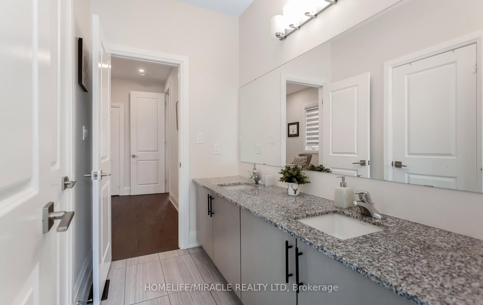 79 Mevira Gardens • Oakville, ON photo 47