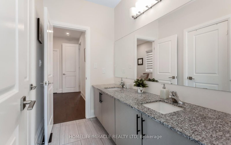 79 Mevira Oakville,ON L6H 7C5 — Photo 47