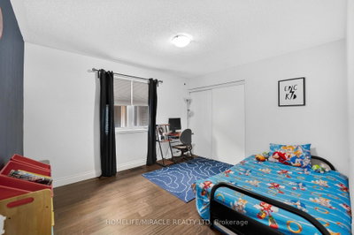 452 Tyrone Crescent • Milton, ON photo 9