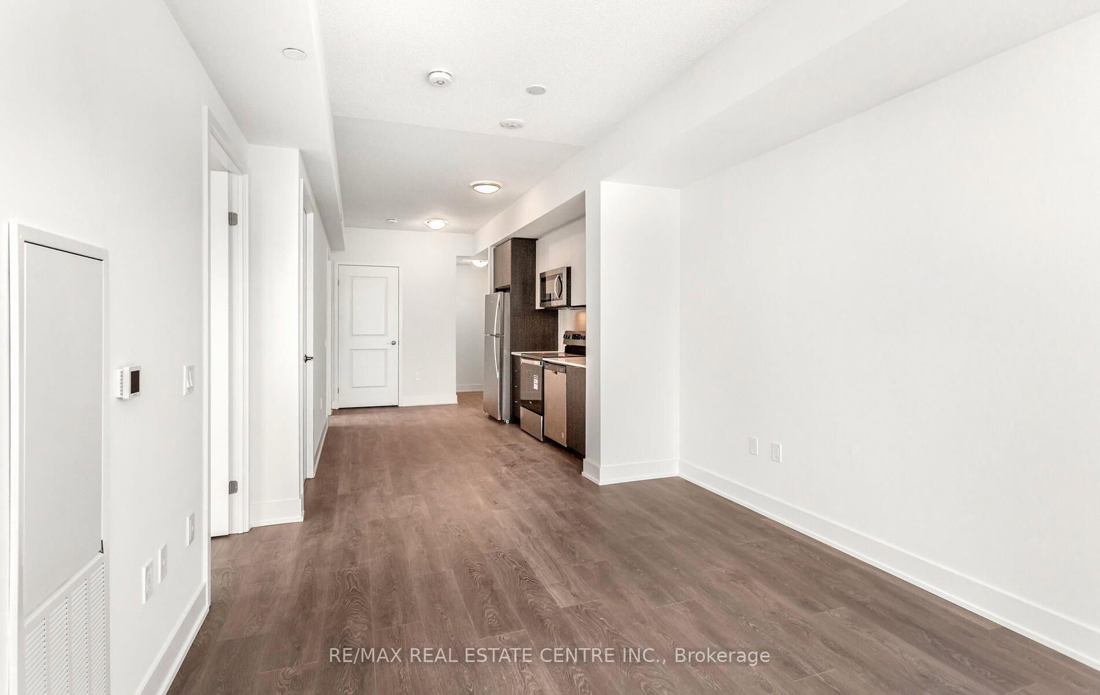 204 Burnhamthorpe Road E • #1307 • Mississauga, ON photo 14