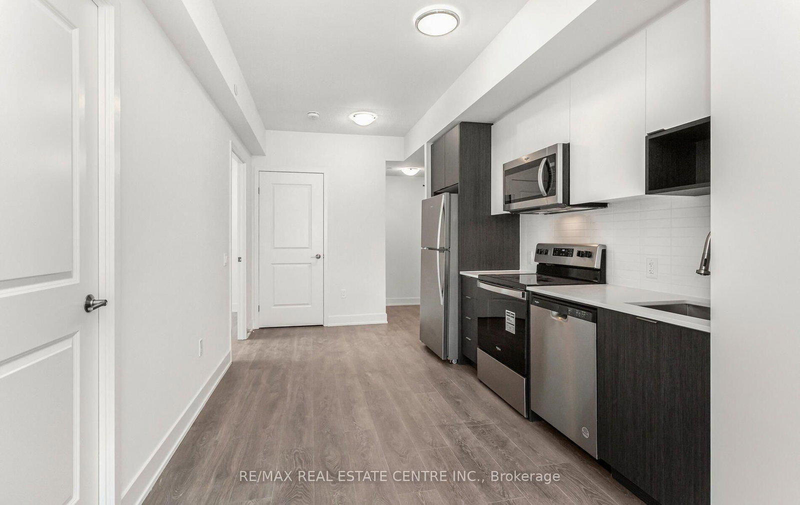 204 Burnhamthorpe Road E • #1307 • Mississauga, ON photo 17