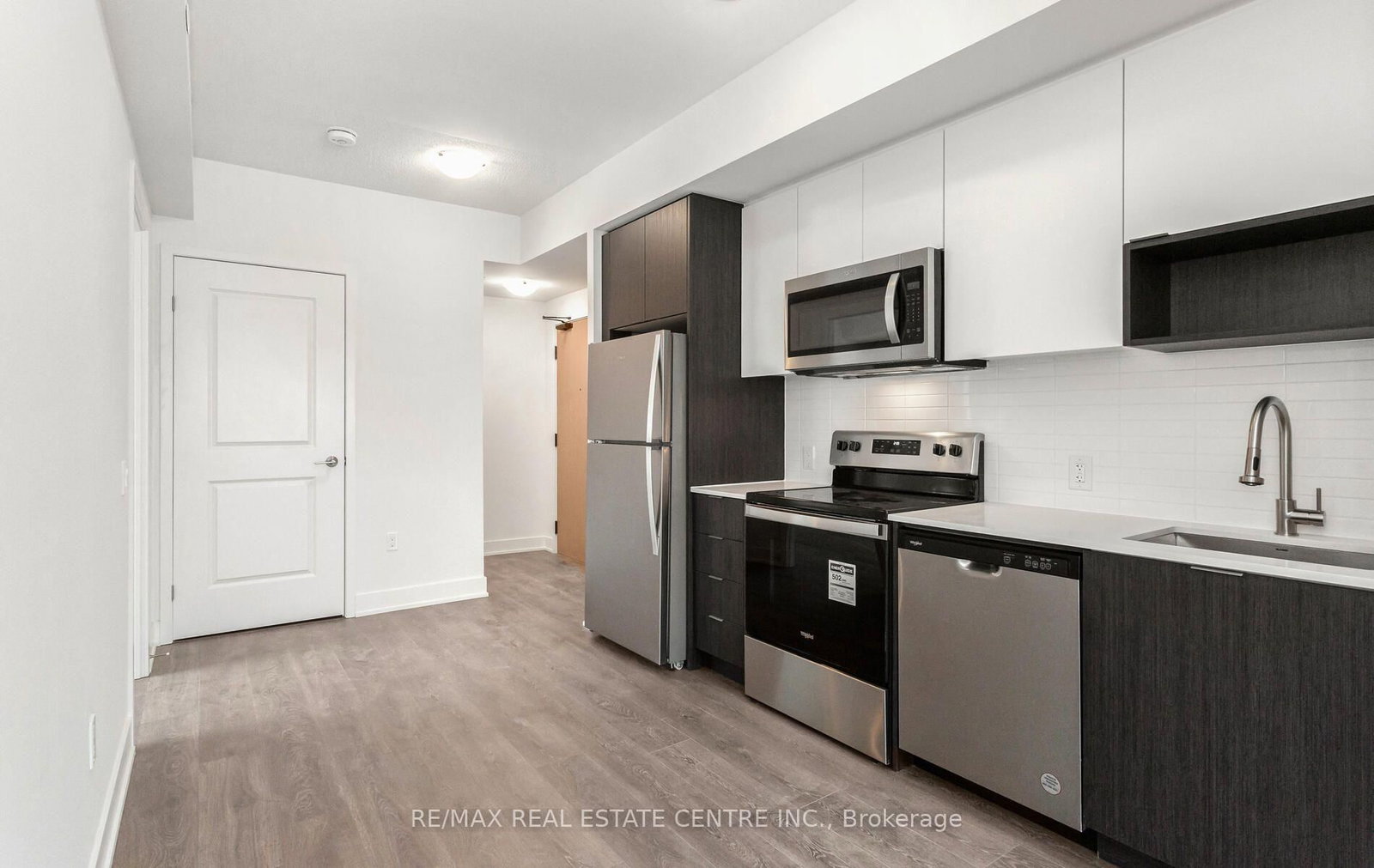 204 Burnhamthorpe Road E • #1307 • Mississauga, ON photo 18