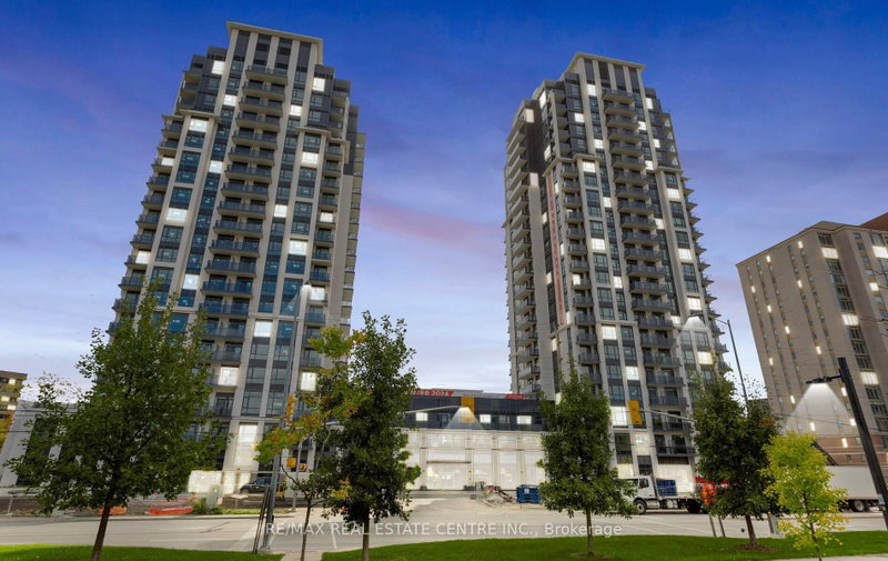 1307 - 204 Burnhamthorpe Road E