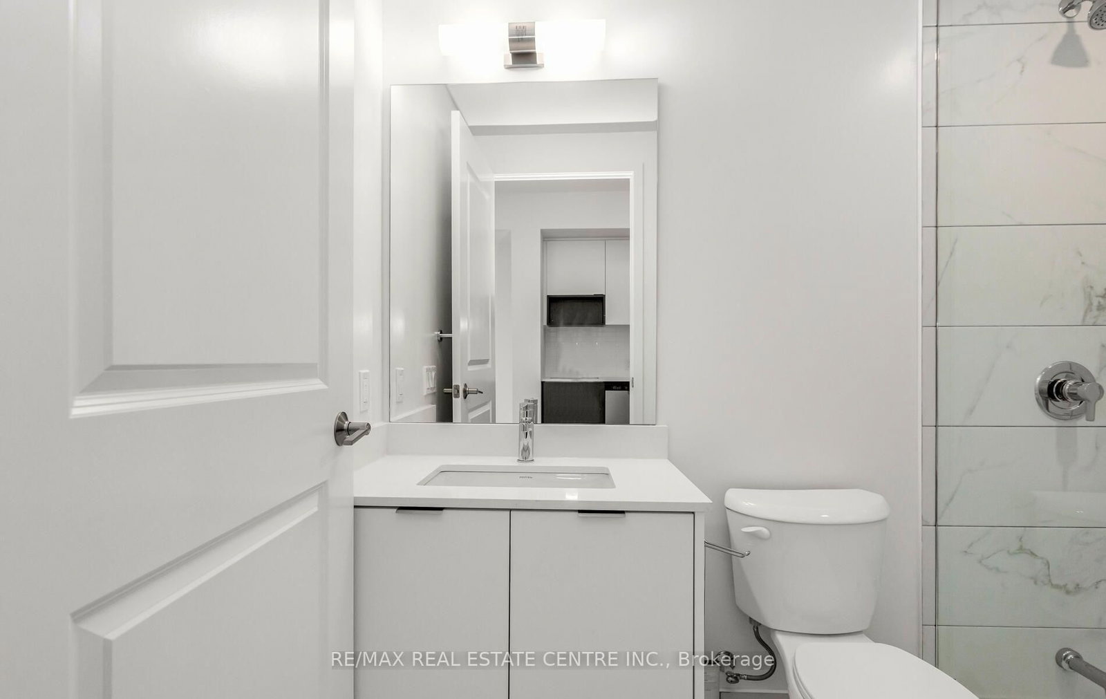 204 Burnhamthorpe Road E • #1307 • Mississauga, ON photo 21