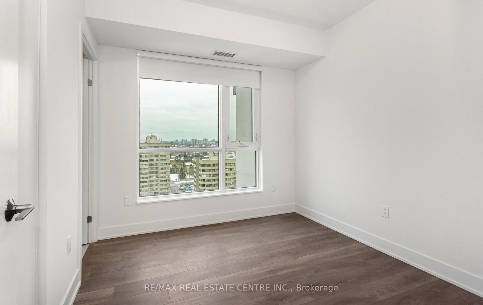204 Burnhamthorpe Road E • #1307 • Mississauga, ON photo 23