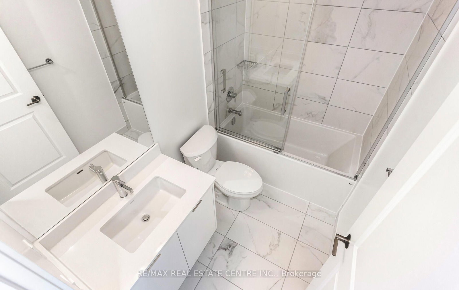 204 Burnhamthorpe Road E • #1307 • Mississauga, ON photo 26