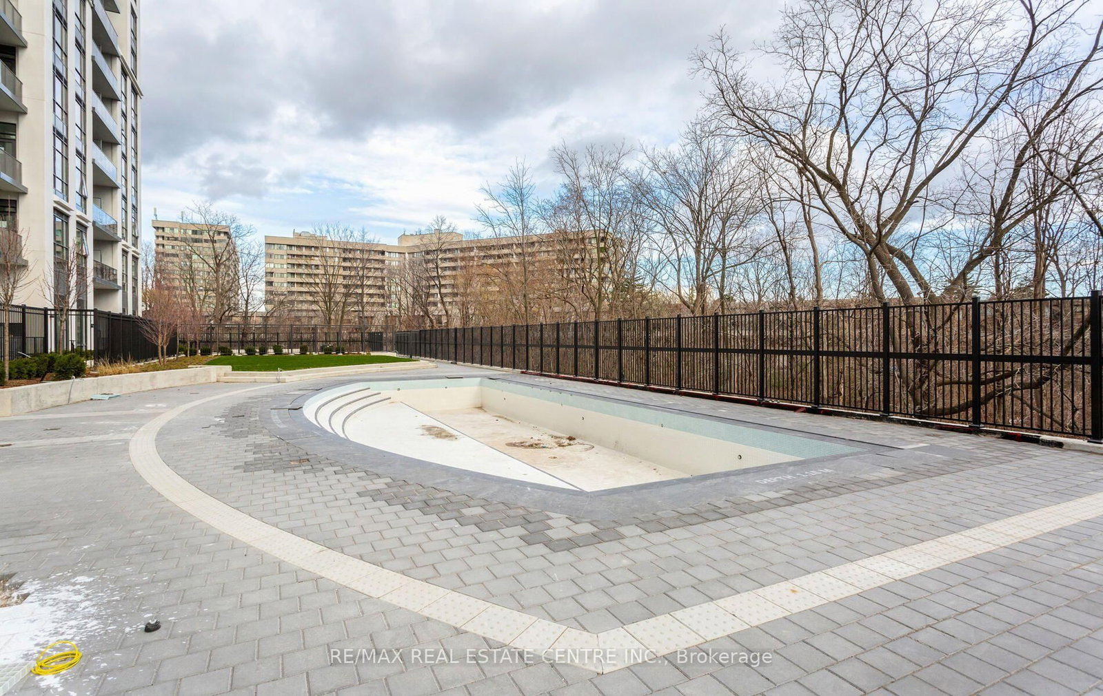 204 Burnhamthorpe Road E • #1307 • Mississauga, ON photo 38
