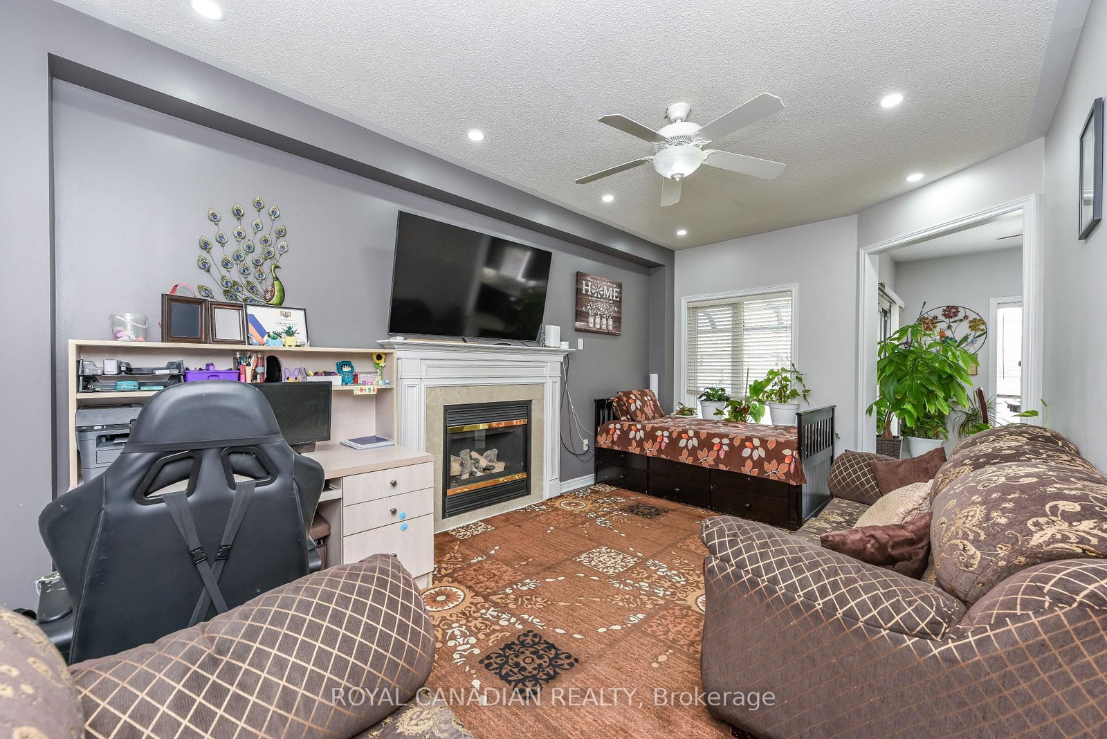 29 Dewside Drive • Brampton, ON photo 12
