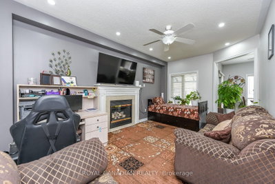 29 Dewside Brampton,ON L6R 3B7 — Photo 12