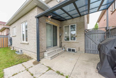 29 Dewside Brampton,ON L6R 3B7 — Photo 32
