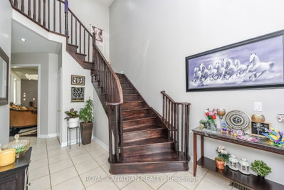 29 Dewside Drive • Brampton, ON photo 6