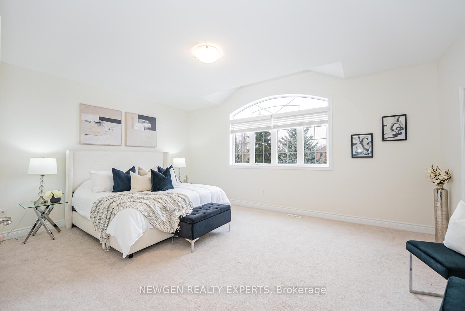 17 Monarch Drive • Halton Hills, ON photo 24