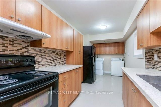 102 - 370 Dixon Road