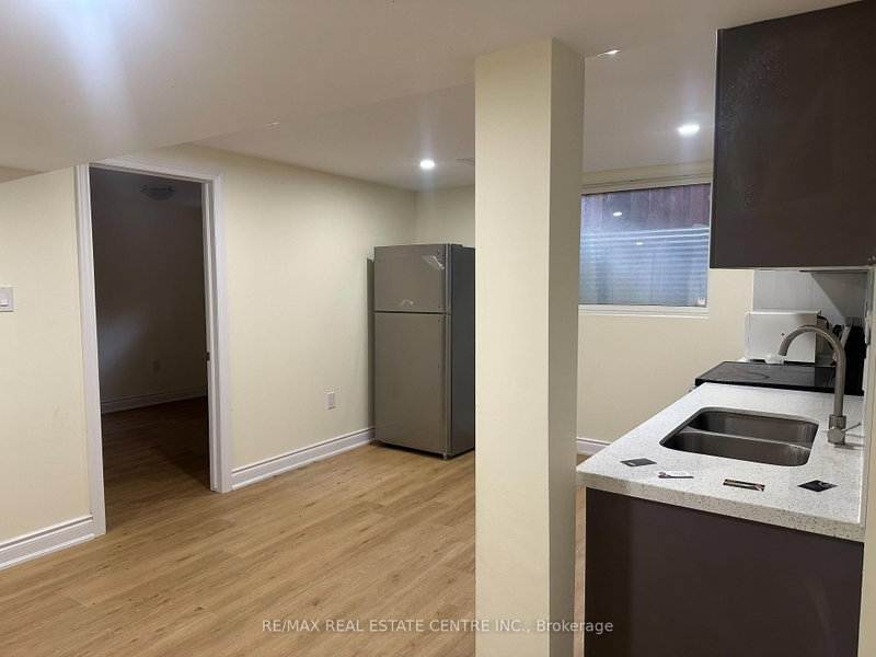 31 Haslemere Avenue