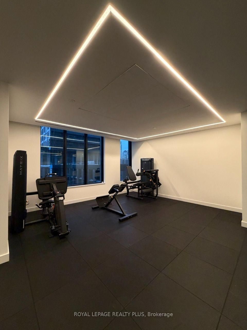2704-4015 The Exchange Dr, Mississauga, view 17