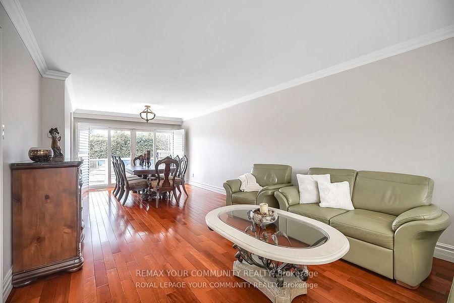 18 Terryellen Crescent • Toronto, ON photo 10