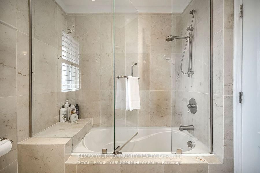18 Terryellen Crescent • Toronto, ON photo 32