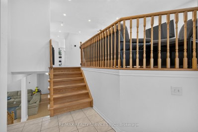 62 Fletchers Creek Boulevard • Brampton, ON photo 8